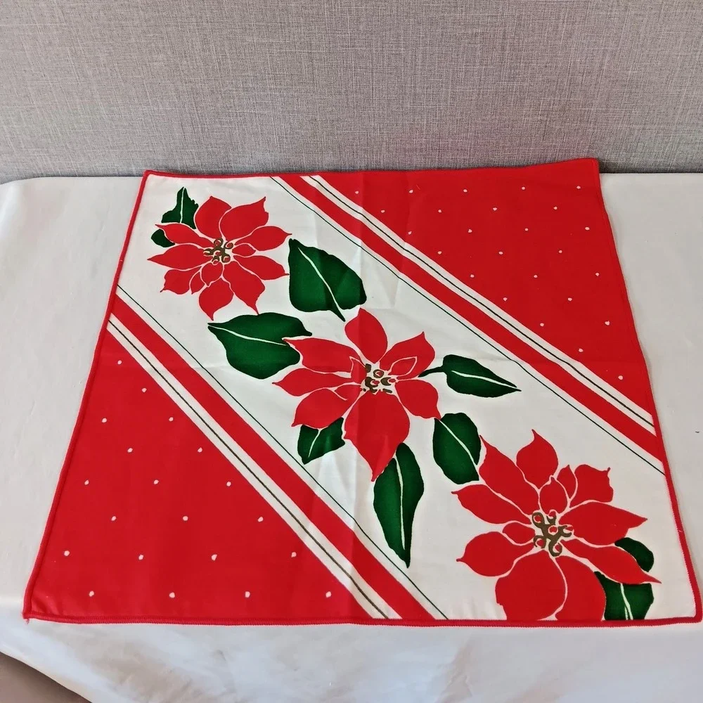 Vintage Christmas Cloth Napkins Set of 4 Holly Poinsettia Red‎ Bows